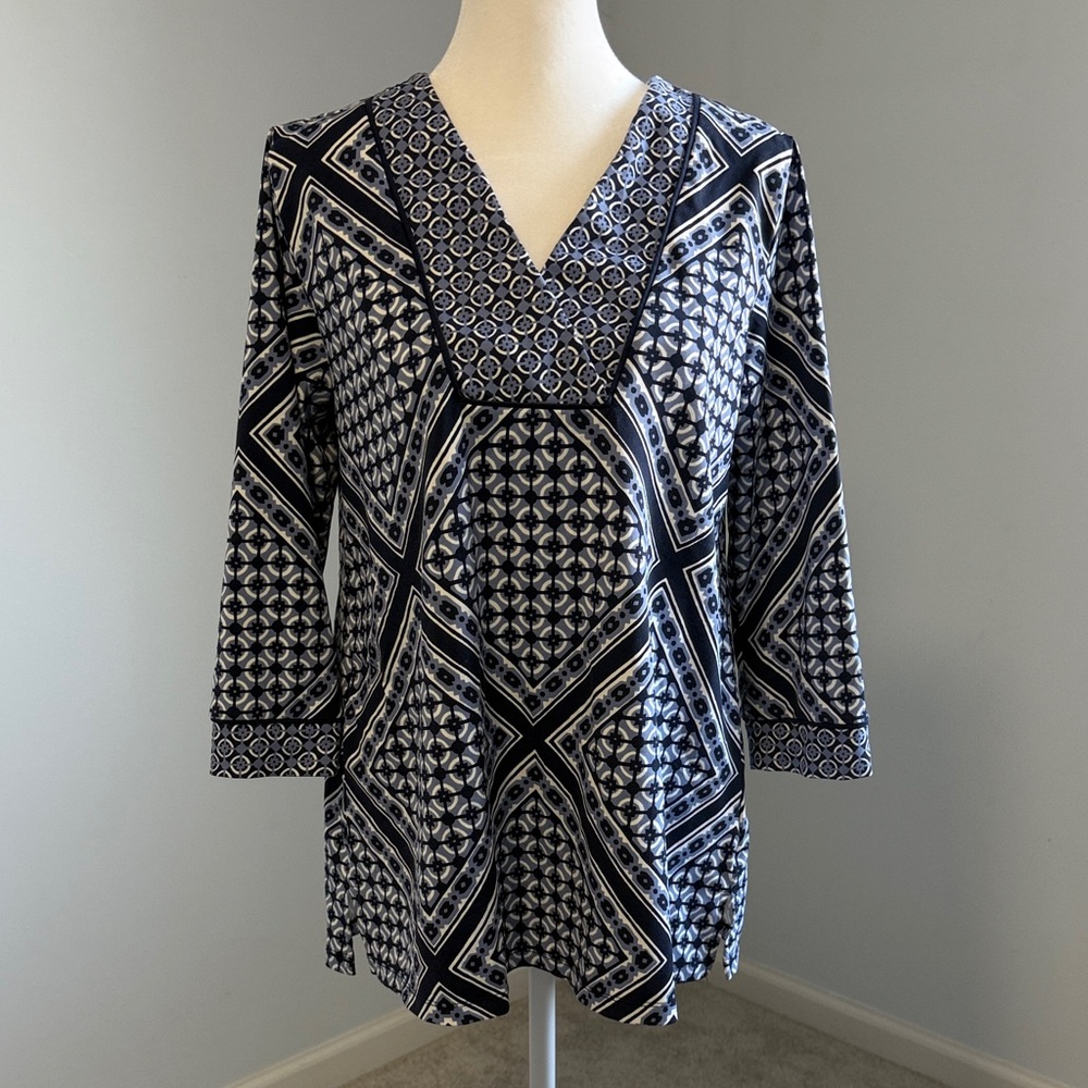 Charter Club Geometric Patterned Women's Top SZ Small Navy and white